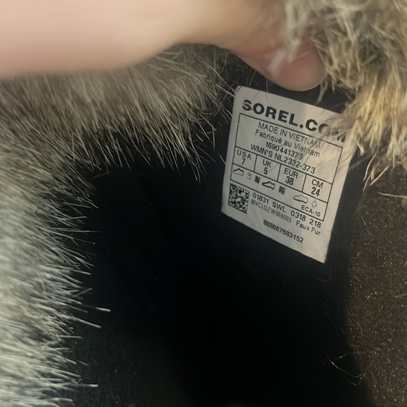 Sorel boots - Picture 6 of 6